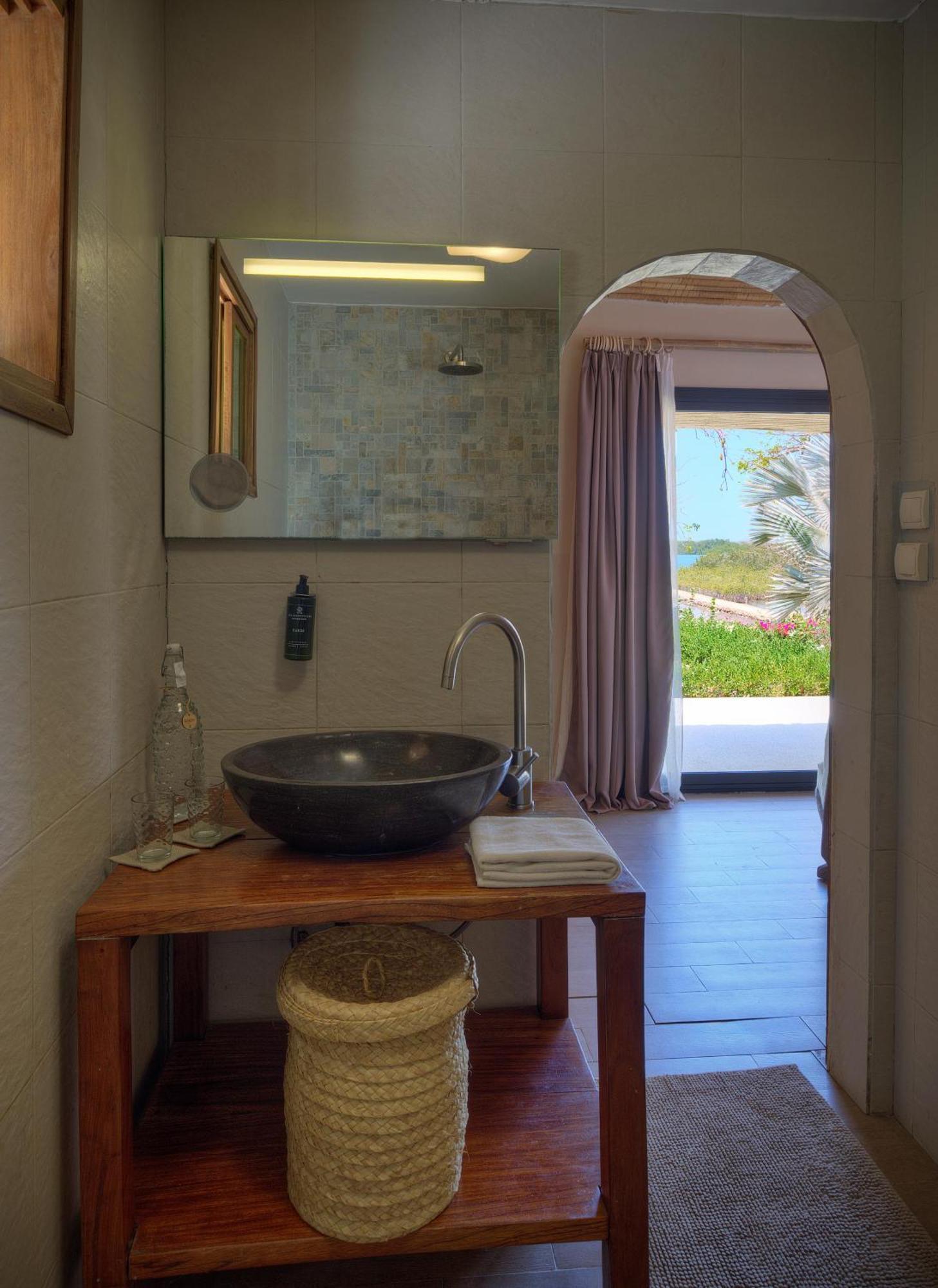 Les Paletuviers Otel Toubakouta Oda fotoğraf